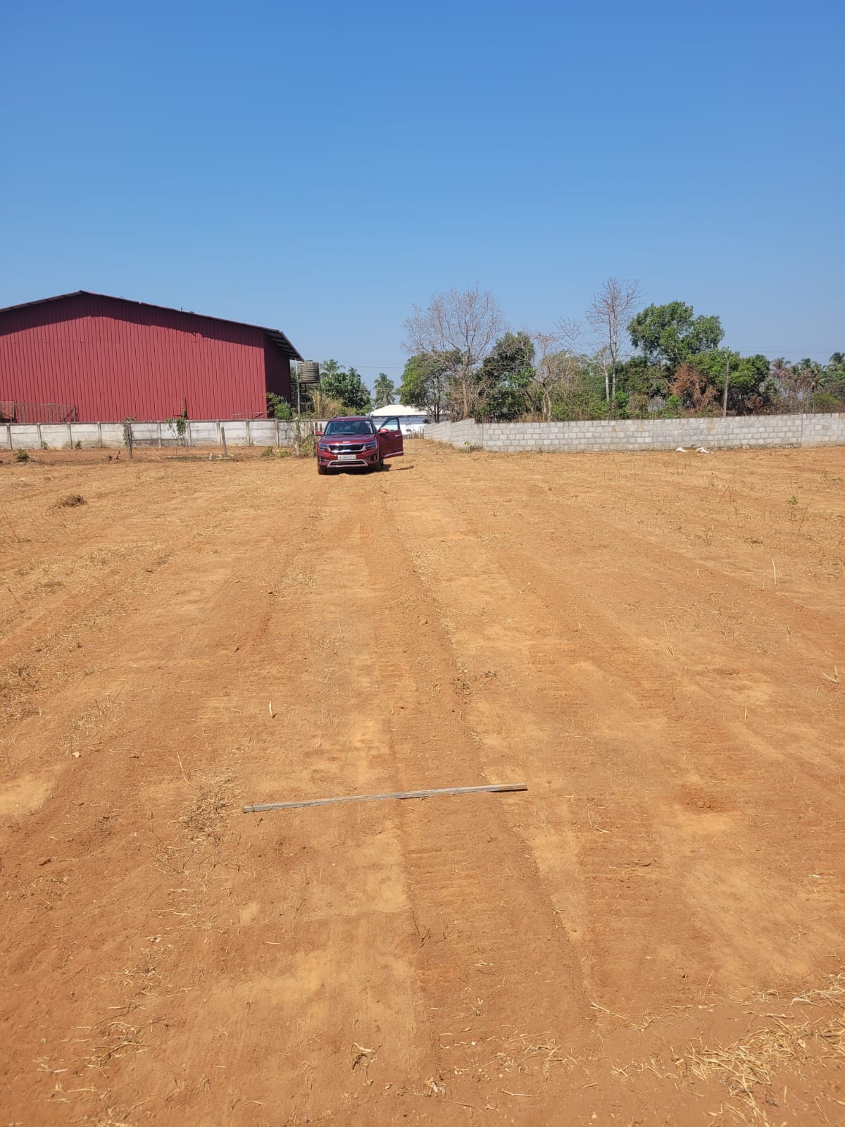 Plot For Sale in Kuttoor