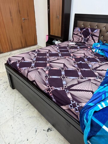 Bedroom in 2 BHK Builder Floor at Govindpuri – for Rent