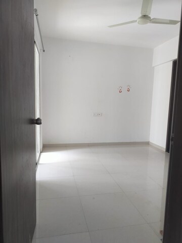 Room in 1 BHK Apartment at Majestique Mrugavarsha, Dhayari – for Rent