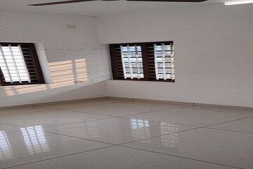 Furnished Amenities in 4 BHK Independent House at Kuttoor – for Sale