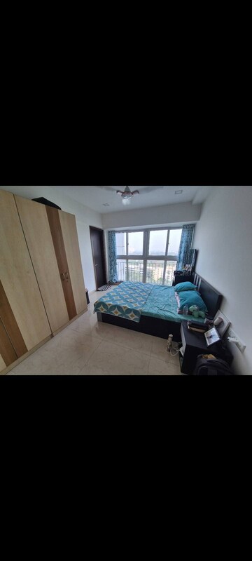 Bedroom in 2 BHK Apartment at Andheri West – for Rent