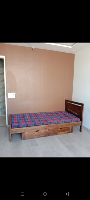 Bedroom in 3 BHK Apartment at Hiranandani Cardinal, Ghodbunder Road – for Rent