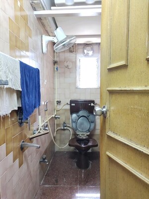 Master Bedroom in 2 BHK Apartment at Jagruti Apartments Malad West, Malad West – for Sale