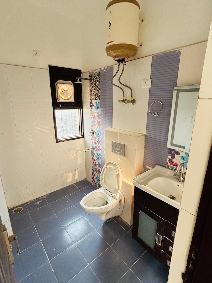 Attached Bathroom, eta ii greater noida 3 Bedroom 1075 Sq.Ft. Apartment In Eta Ii Greater Noida Greater Noida 9132635