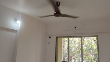 Furnished Amenities in 1 BHK Apartment at Bindra Complex, Andheri East – for Rent