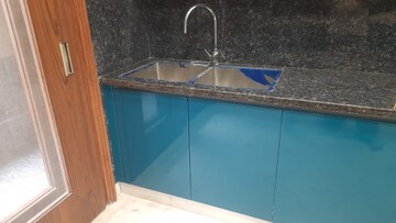 Furnished Amenities in 3 BHK Builder Floor at Defence Colony – for Rent