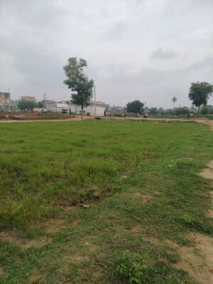  Plot – Garden View at Dheeraj Nagar - for Sale