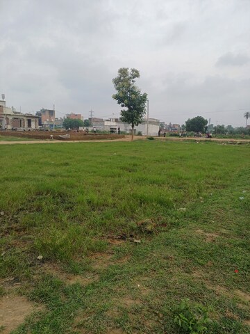  Plot – Garden View at Dheeraj Nagar - for Sale