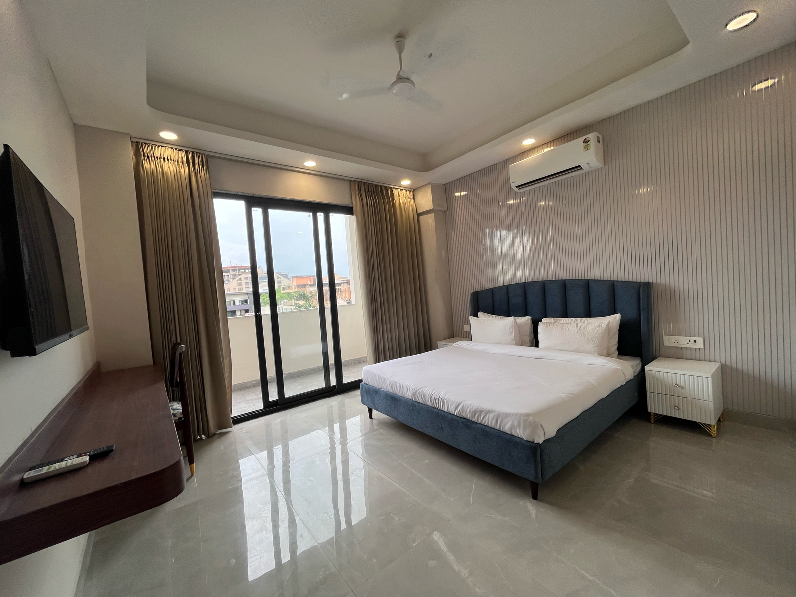 2 BHK + Extra Room Builder Floor For Rent in Super Mart 1