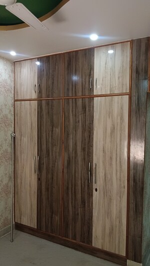 Furnished Amenities in 2.5 BHK Apartment at Kalptaru Apartment, Gomti Nagar – for Sale