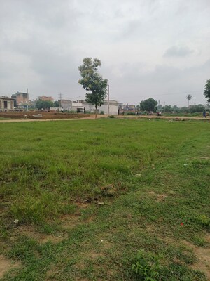  Plot – Garden View at Dheeraj Nagar - for Sale