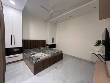Bedroom in 2 BHK Builder Floor at ROF Portico, Sushant Lok I – for Rent