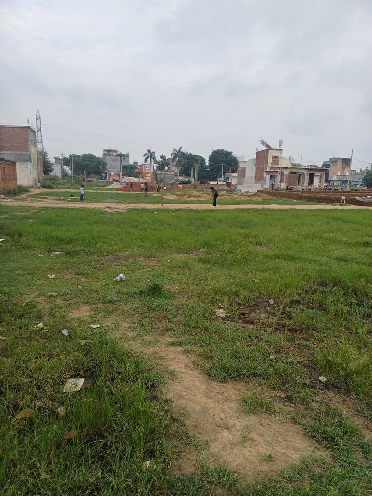 Garden, dheeraj nagar  129 Sq.Yd. Plot In Dheeraj Nagar Faridabad 9132767