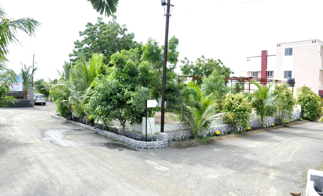 Plot For Sale in Kuber Park Residency