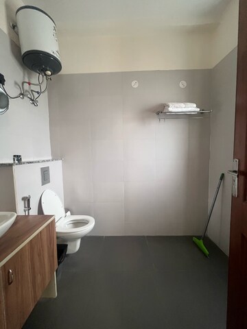 Bathroom in 2 BHK Builder Floor at Sector 43 – for Rent
