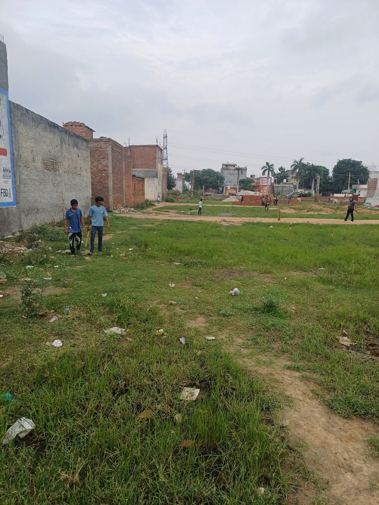 Garden, dheeraj nagar  130 Sq.Yd. Plot In Dheeraj Nagar Faridabad 9132788