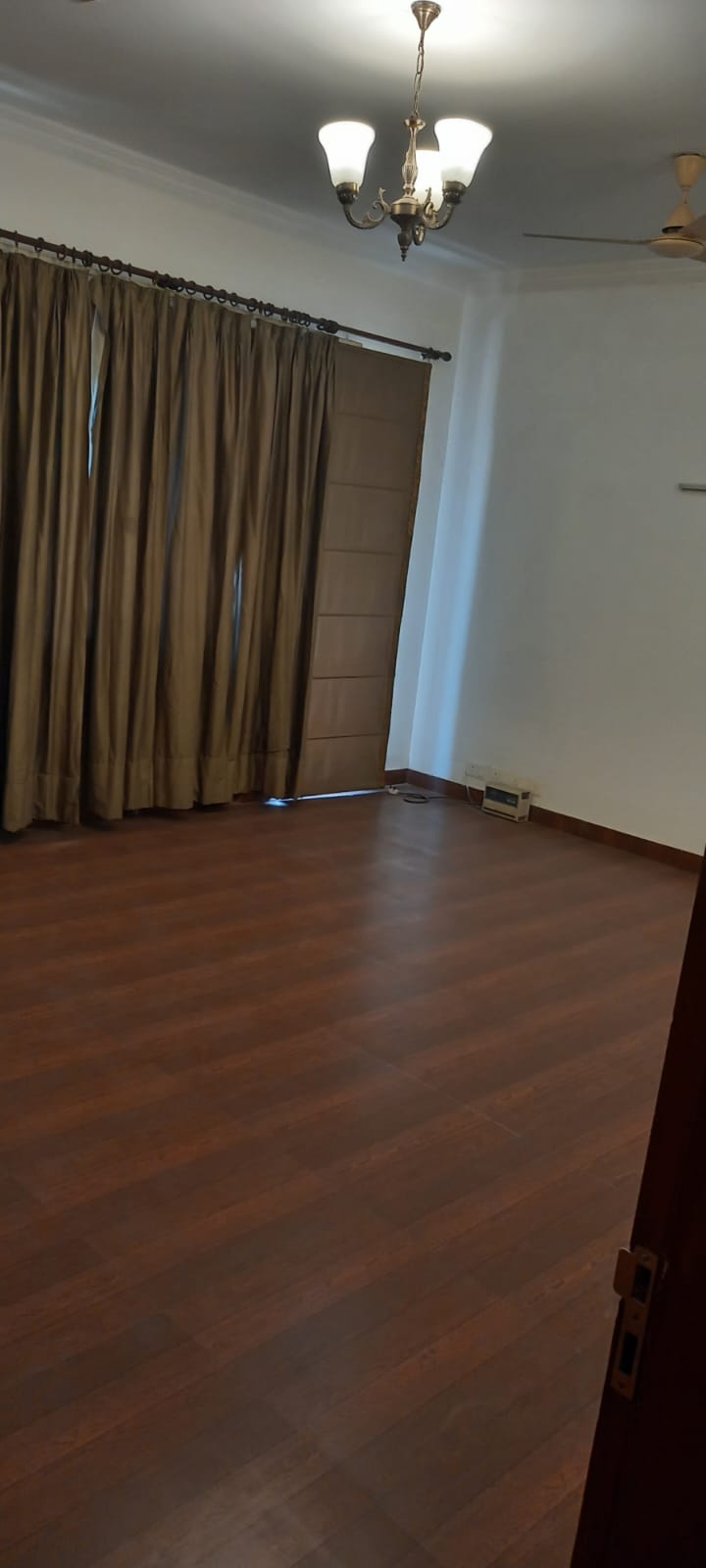 3 BHK + Extra Room Independent House For Rent in Sector 122