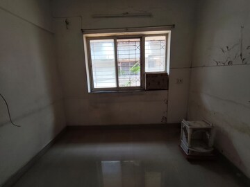 Room in 1.5 BHK Apartment at Shrirang CHS, Shrirang Society – for Rent