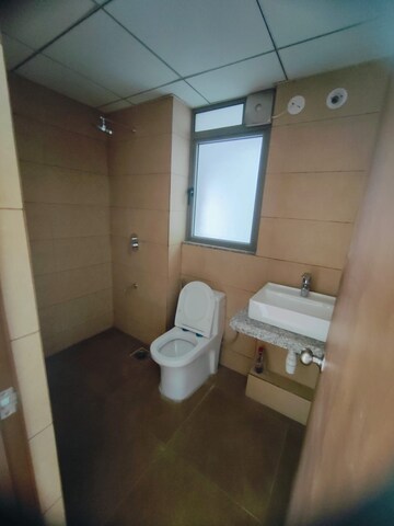 Master Bedroom in 2 BHK Apartment at Kalpataru Immensa, Kolshet Road – for Rent