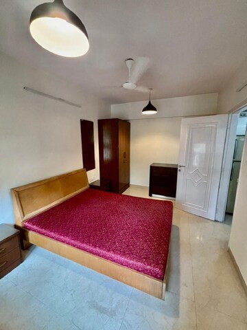 Bedroom in 1 BHK Apartment at Khar West – for Rent