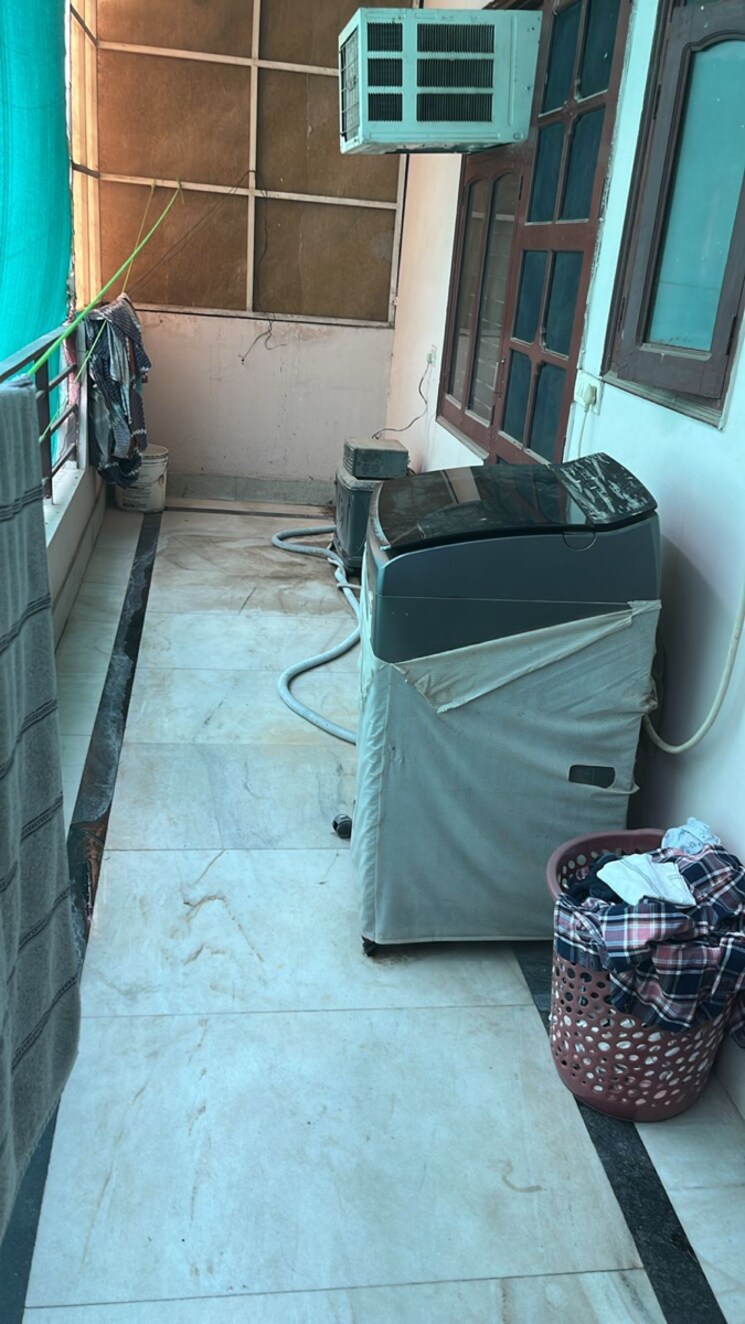 Balcony, ardee-city 3 Bedroom 1545 Sq.Ft. Builder Floor In Indira Colony 2 Gurgaon 9132839