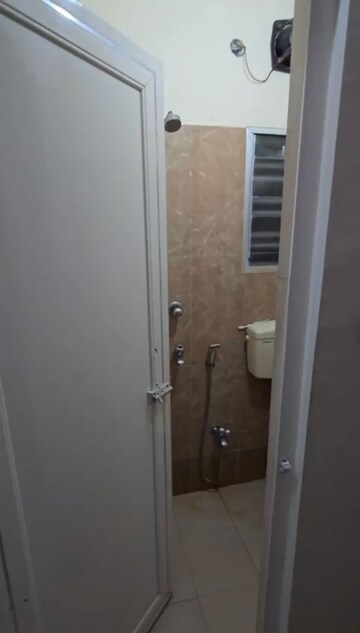 Bathroom in 2 BHK Apartment at Sindhi Colony – for Rent
