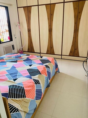 Bedroom in 1 BHK Apartment at Bandra West – for Rent