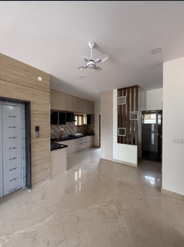 Room, sahakara nagar 5 Bedroom 4200 Sq.Ft. Independent House In Sahakara Nagar Bangalore 9132834