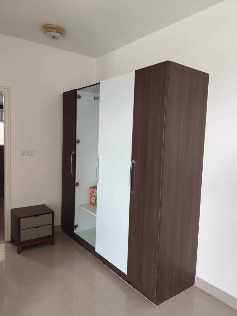 Room, raja-aristos 3 Bedroom 2400 Sq.Ft. Apartment In Bannerghatta Road Bangalore 9132877