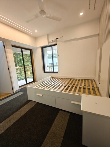 Bedroom in 2 BHK Apartment at Bandra West – for Rent