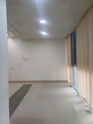 Room in  Office Space at Morya Blue Moon, Andheri West – for Rent