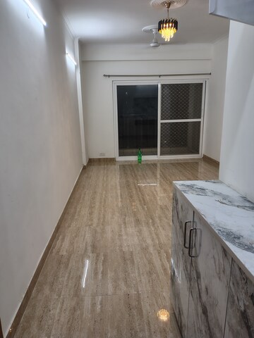Room in 3 BHK Apartment at Amrapali Terrace Homes, Tech Zone 4 Greater Noida – for Rent