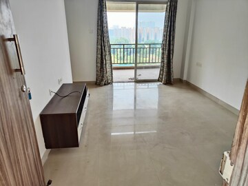 Room in 2 BHK Apartment at Majestique Landmark Miami, Dhayari – for Rent