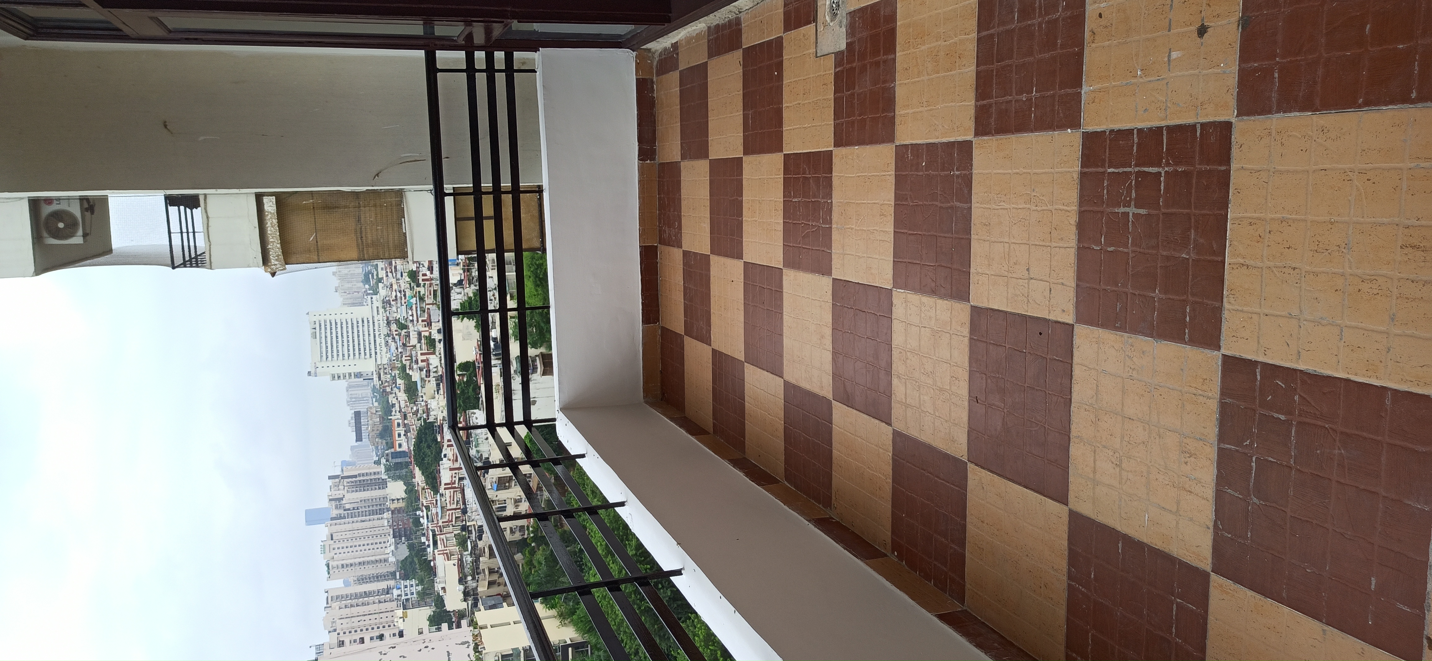 4 BHK 2450 Sq.Ft. Apartment in Abhinandan CGHS