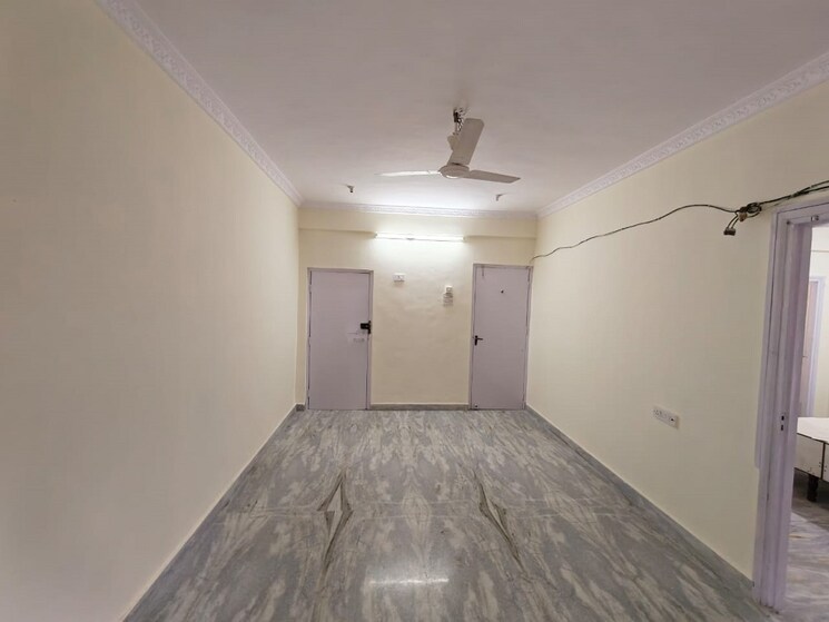 Room, khar west 2 Bedroom 750 Sq.Ft. Apartment In Khar West Mumbai 9132948