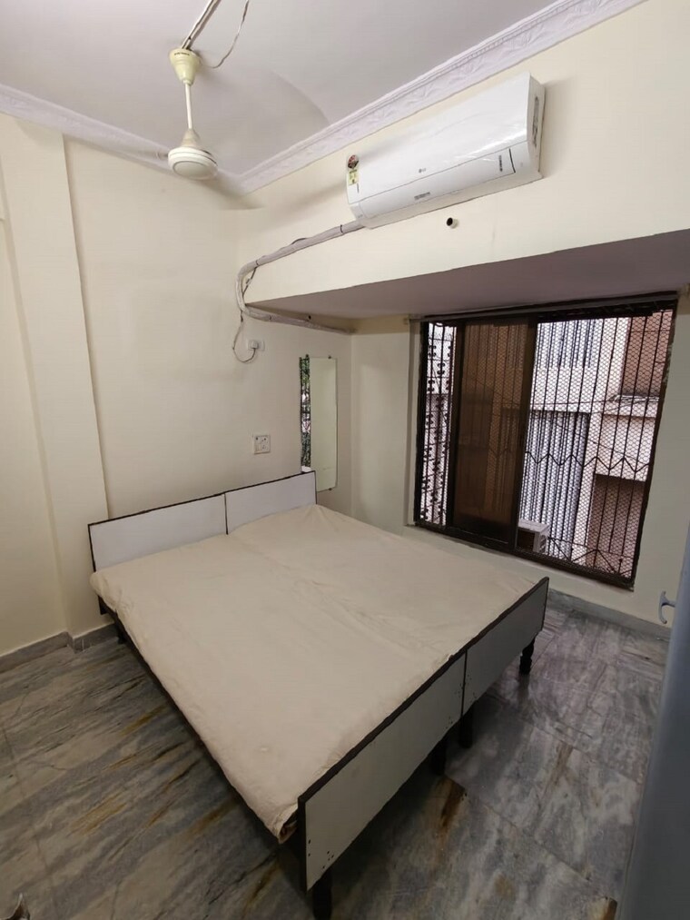 Bedroom, khar west 2 Bedroom 750 Sq.Ft. Apartment In Khar West Mumbai 9132948