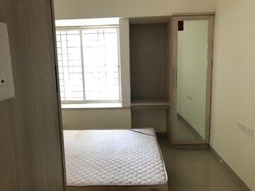 Room in 2 BHK Apartment at Majestique Landmark Miami, Dhayari – for Rent