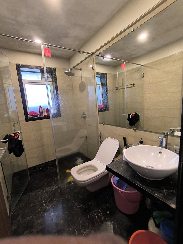 Bathroom, bandra west 2 Bedroom 750 Sq.Ft. Apartment In Bandra West Mumbai 9132980