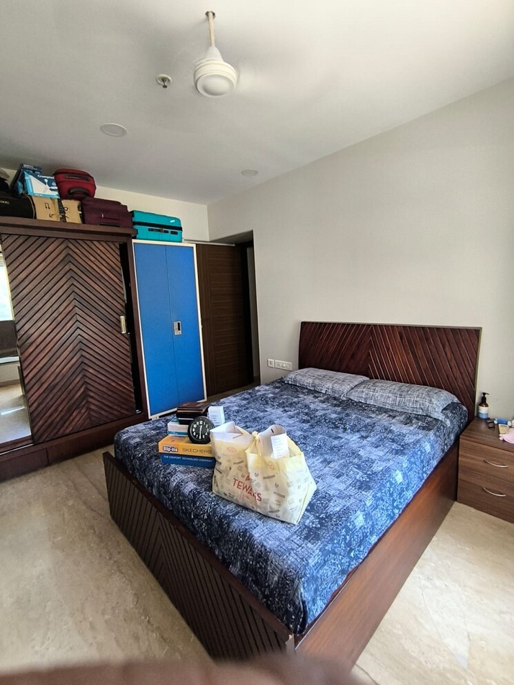 Bedroom, bandra west 2 Bedroom 750 Sq.Ft. Apartment In Bandra West Mumbai 9132980