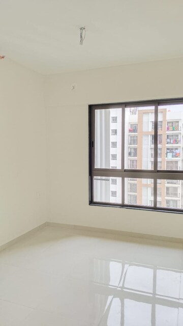Room in 2 BHK Apartment at Runwal My City, Dombivli East – for Rent