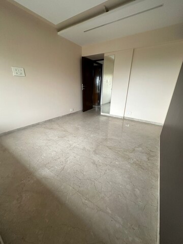 Room in 2 BHK Apartment at Khar West – for Rent