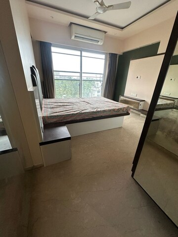 Bedroom in 2 BHK Apartment at Khar West – for Rent