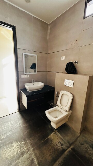 Bathroom in 4 BHK Builder Floor at DLF Atria, Dlf Phase ii – for Rent
