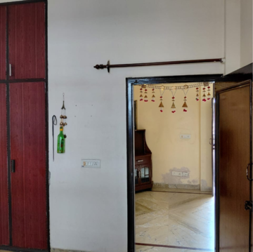 Room in 2.5 BHK Villa at Sector 22b – for Rent