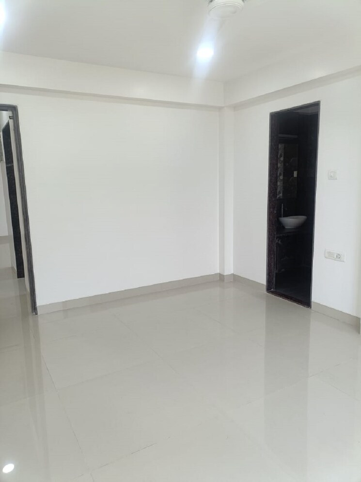 Room, santacruz west 2 Bedroom 750 Sq.Ft. Apartment In Santacruz West Mumbai 9133015