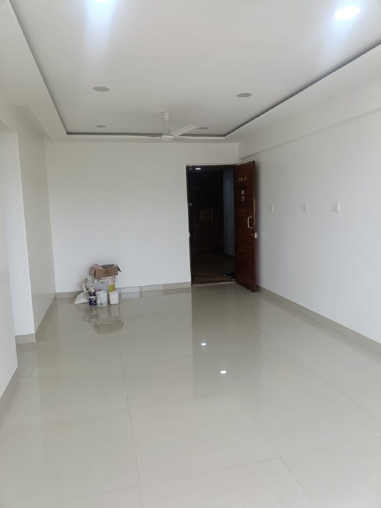 Room, santacruz west 2 Bedroom 750 Sq.Ft. Apartment In Santacruz West Mumbai 9133015