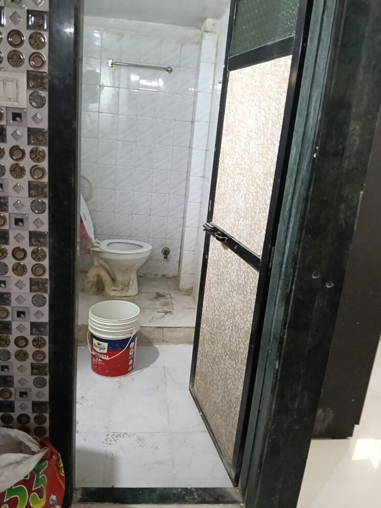 Bathroom, gaurav-city 1 Bedroom 500 Sq.Ft. Apartment In Mira Road Thane 9133029