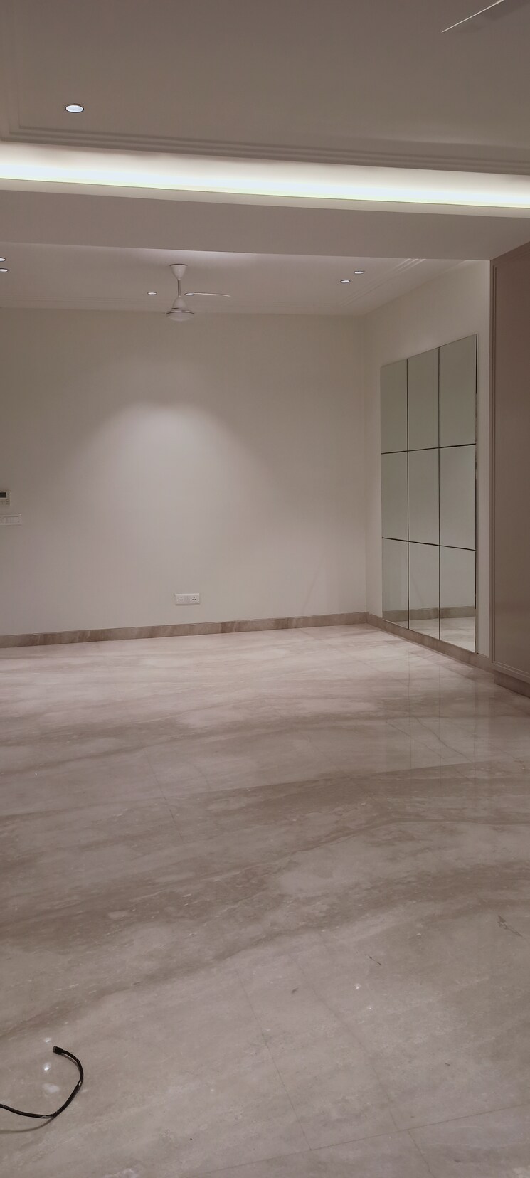 Room, dlf-city-phase-iv 3.5 Bedroom 2700 Sq.Ft. Builder Floor In Dlf Phase iv Gurgaon 9133057
