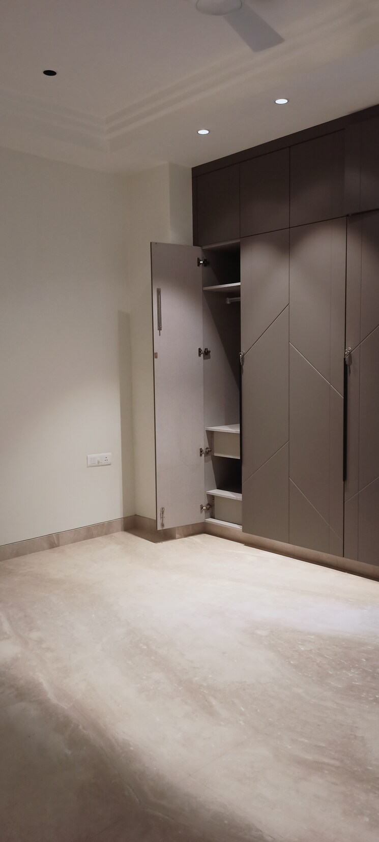 Room, dlf-city-phase-iv 3.5 Bedroom 2700 Sq.Ft. Builder Floor In Dlf Phase iv Gurgaon 9133057