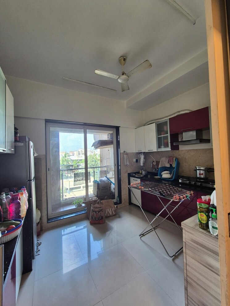 Room, santacruz west 3 Bedroom 1200 Sq.Ft. Apartment In Santacruz West Mumbai 9133042